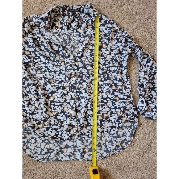 Velvet Heart Women's Size M Button Down Long Sleeve Shirt Floral Business - Picture 2 of 5